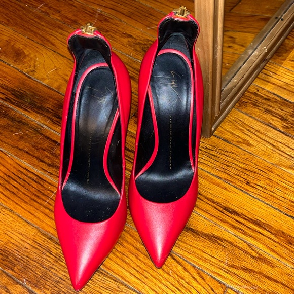 Giuseppe Zanotti Shoes - Giuseppe Zanotti Red Pump Gold Zipper